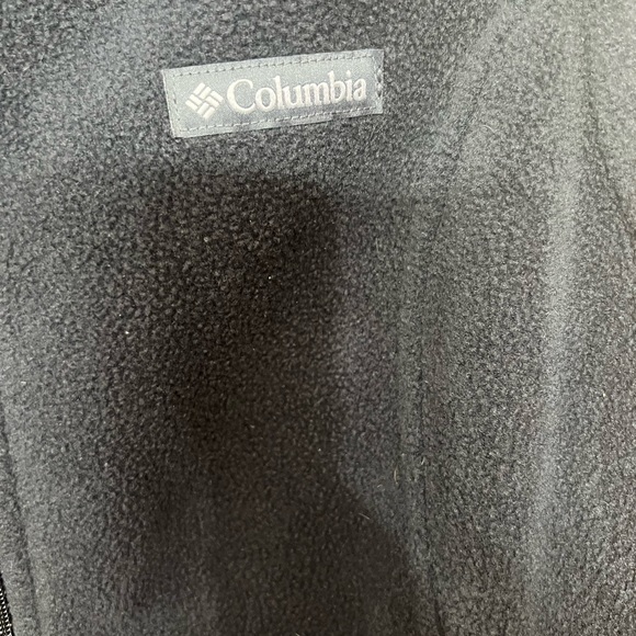 Columbia Women’s fleece Vest size XL color: Black - Picture 8 of 8